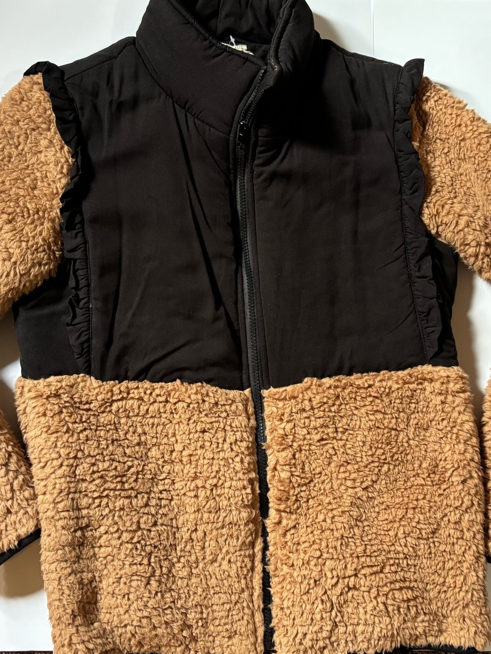 Mystree Two-Tone Teddy Puffer Jacket in Black & Camel